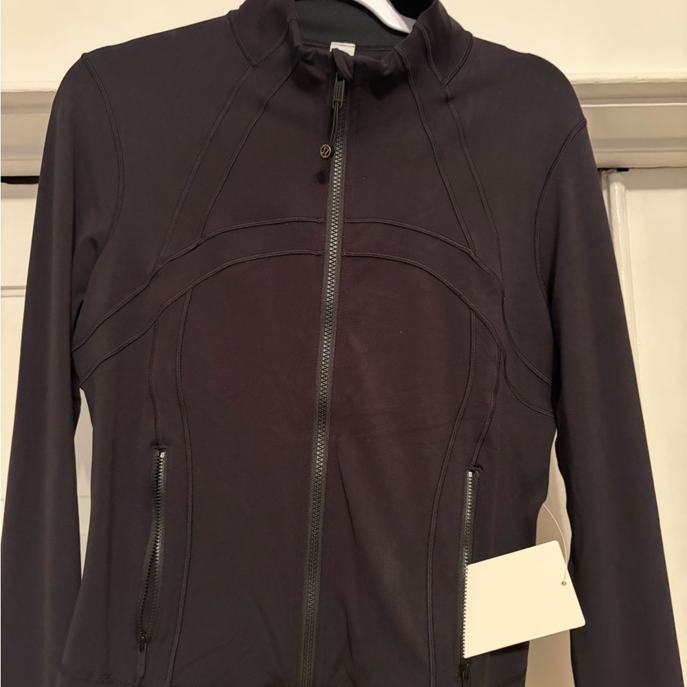 Lululemon Define cropped in black